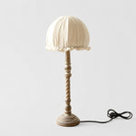 Bild in Gallery-Viewer laden, Off-white pleated shade wooden table lamp