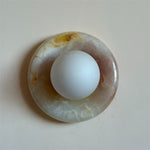 Bild in Gallery-Viewer laden, Orli White Jade Wandleuchte