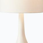 Cargar imagen en el visor de la Galería, Lámpara de pie moderna de cerámica orgánica Lumera - Forma escultórica asimétrica y luz ambiental para dormitorio