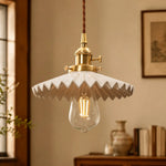 Charger l'image dans la visionneuse de galerie, pleated ceramic pendant light 09