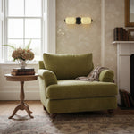 Cargar imagen en el visor de la Galería, Aplique de pared Eloise vintage de vidrio lechoso festoneado: iluminación de acento moderna para baño y dormitorio