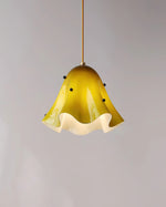 Cargar imagen en el visor de la Galería, Lámpara colgante Bellina – Forma fluida de vidrio en estilo minimalista para comedor