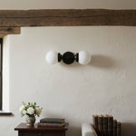 Bild in Gallery-Viewer laden, Lumio Globe Modern Geometric Wandlampe – Elegante Art Deco Schminkleuchte für Powder Room oder Flur