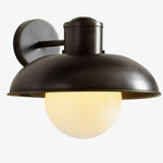 Cargar imagen en el visor de la Galería, Lámpara de pared moderna industrial Cordax: vidrio opalino suave con brillo para pasillo o dormitorio