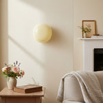 Charger l'image dans la visionneuse de galerie, Applique Globe Lumineuse Coloria — Applique en Verre Opale de Style Contemporain Moderne pour Espaces Intérieurs