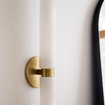 Cargar imagen en el visor de la Galería, Lámpara de pared doble Rivora con tubo de vidrio acanalado: iluminación de pared contemporánea para la entrada