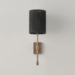 Charger l'image dans la visionneuse de galerie, Applique murale Atticus avec abat-jour en tissu - Lampe murale moderne en laiton pour chambre et couloir