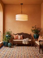 Cargar imagen en el visor de la Galería, Lámpara colgante de lino Horelia con forma de tambor: moderna pantalla de tambor para comedor