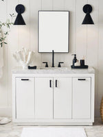 Cargar imagen en el visor de la Galería, Aplique de pared cónico Korvi: diseño retro cónico en negro o latón