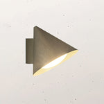 Bild in Gallery-Viewer laden, Skulpturale Kegel-Wandlampe – Retro-inspirierte Minimalistische Dekorative Ambientebeleuchtung für Wohnzimmer