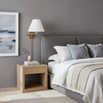 Cargar imagen en el visor de la Galería, Lámpara de Pared con Brazo Giratorio Arcuma y Brazo Metálico Ajustable - Uso en Rincón de Lectura del Dormitorio