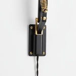 Charger l'image dans la visionneuse de galerie, Lampe murale moderne réglable Modryx avec support Abat-jour en aluminium élégant pour espace de vie