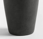 Charger l'image dans la visionneuse de galerie, Lampe de table Ceruna à base en céramique texturée avec abat-jour en tissu - Éclairage moderne de chevet pour chambre à coucher