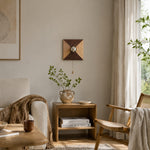Cargar imagen en el visor de la Galería, Geometric Resin Wall Light With Metal Pull Chain