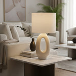 Bild in Gallery-Viewer laden, Ceruna Tischlampe mit Keramikkörper und strukturierter Oberfläche für Schlafzimmer oder Wohnzimmer