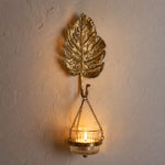 Cargar imagen en el visor de la Galería, Antique-gold leaf hook styled with a candle holder