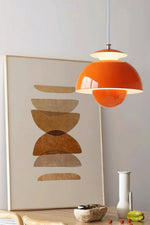 Cargar imagen en el visor de la Galería, Lámpara colgante nórdica de metal con forma de macarrón y capullo de flor LED con apertura superior