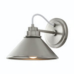 Charger l'image dans la visionneuse de galerie, Applique murale globe à bras courbé Aurenza – Lampe murale industrielle moderne pour salle de bain, chambre et couloir