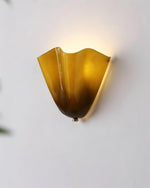 Bild in Gallery-Viewer laden, Bellina Elegante Florale Glas-Wandlampe – Moderne Messing-Wandlampe für Schlafzimmer & Flur