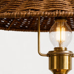 Bild in Gallery-Viewer laden, Camel brown shade frame and brass-tone fitting