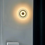 Bild in Gallery-Viewer laden, Das Schimmernde Leuchten Premium Minimalistische Messing-Wandleuchte