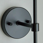 Charger l'image dans la visionneuse de galerie, round black wall plate and lamp arm detail