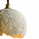 Cargar imagen en el visor de la Galería, Paper pendant light detail
