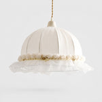 Cargar imagen en el visor de la Galería, Pure white scalloped lace fabric pendant lamp on a light background