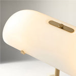 Charger l'image dans la visionneuse de galerie, Lampe de table Ferosa en forme de bateau – Finition laiton vintage pour salon moderne