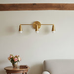 Cargar imagen en el visor de la Galería, Lámpara de tocador Pyralis Cone de 3 luces: diseño moderno y elegante para baños y pasillos