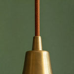 Cargar imagen en el visor de la Galería, Close view of the pendant cord and brass canopy connector