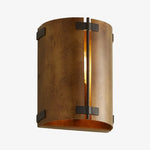 Charger l'image dans la visionneuse de galerie, Applique murale rustique Rustivon - Abat-jour en métal courbé de style ancien pour chambre à coucher