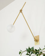 Cargar imagen en el visor de la Galería, Lámpara de pared vintage de metal con brazo oscilante ajustable M23