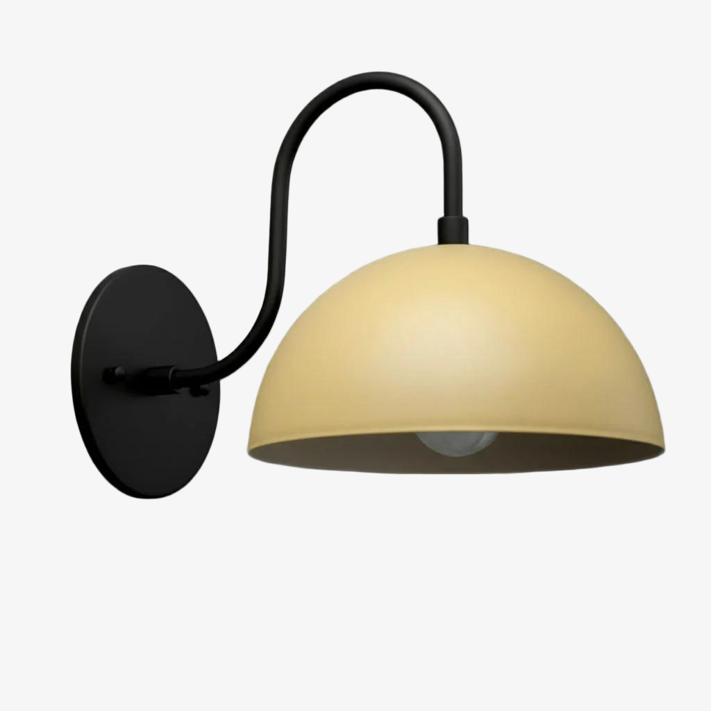 Aplique de pared industrial de metal Curva - Brazo curvo de latón - Luminaria de cúpula martillada