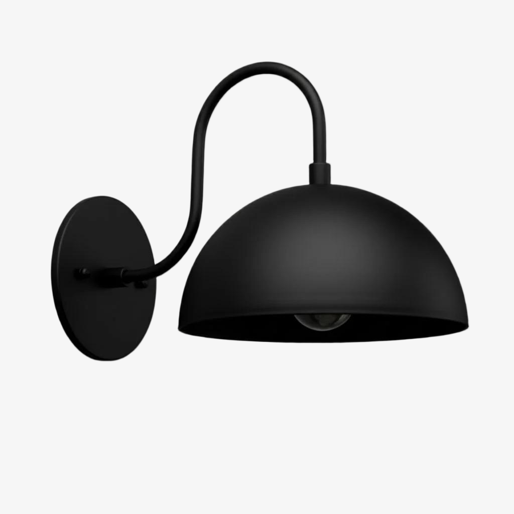 Aplique de pared industrial de metal Curva - Brazo curvo de latón - Luminaria de cúpula martillada