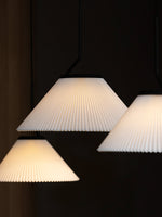 Load image into Gallery viewer, Demare Pleated Pendant Lamp