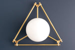 Charger l'image dans la visionneuse de galerie, Plafonnier géométrique en verre Glorica d'inspiration Art déco – Abat-jour géométrique moderne en verre pour chambre et salon