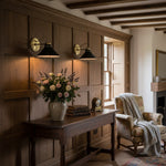 Cargar imagen en el visor de la Galería, Aplique de pared Aurenza con brazo curvo y forma de globo: lámpara de pared industrial moderna para baño, dormitorio y pasillo.