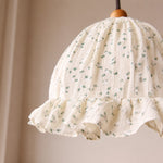 Bild in Gallery-Viewer laden, Two ruffled fabric shade options