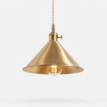 Bild in Gallery-Viewer laden, Classic Dome brass pendant light