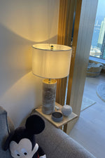 Bild in Gallery-Viewer laden, Surya Coast Tischlampe