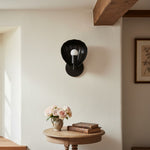 Charger l'image dans la visionneuse de galerie, Applique murale Art déco Ornato Luxe avec abat-jour festonné – Luminaire mural en laiton avec coquillage