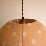 Bild in Gallery-Viewer laden, Close view of shade frame and top fitting