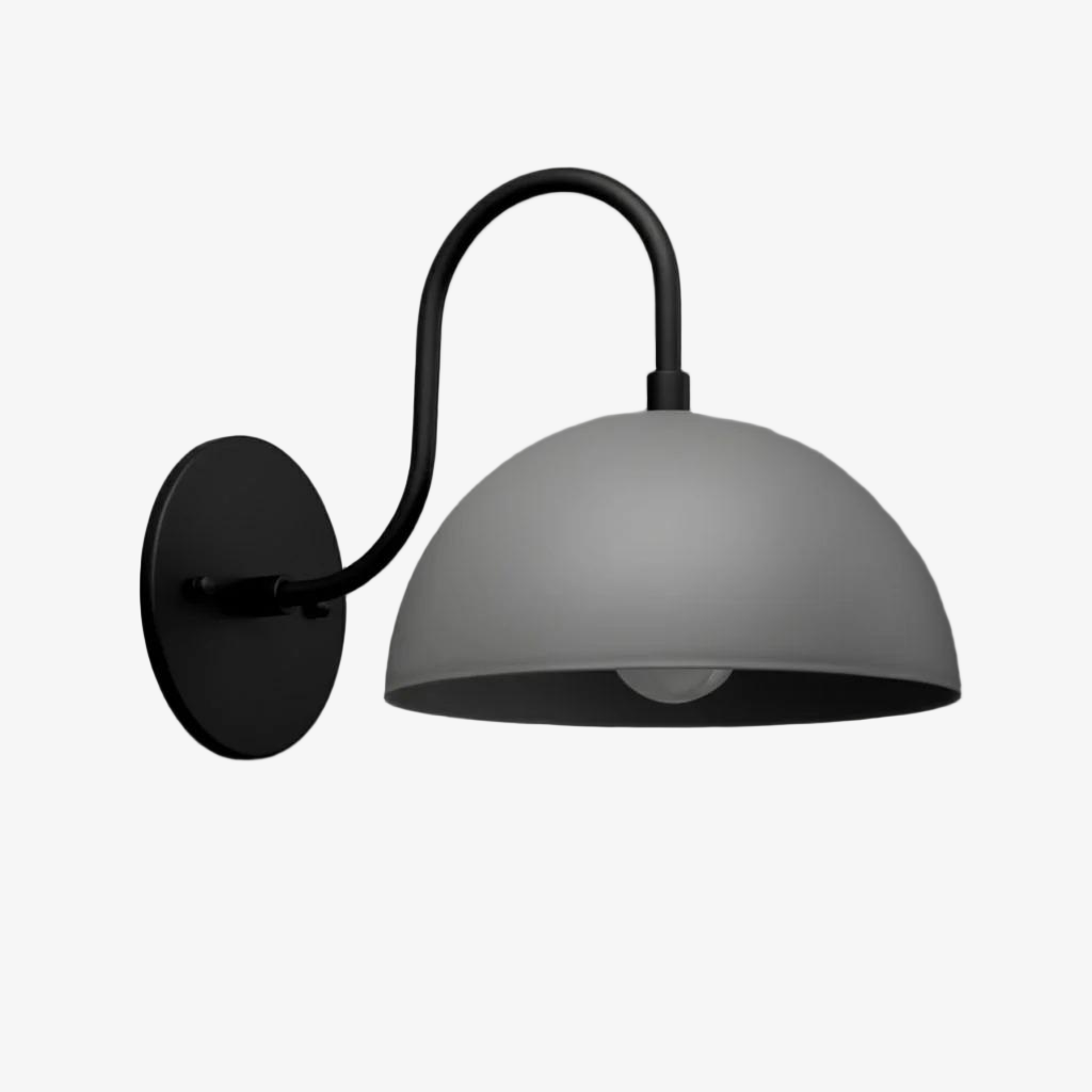 Aplique de pared industrial de metal Curva - Brazo curvo de latón - Luminaria de cúpula martillada