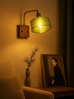 Bild in Gallery-Viewer laden, Ripple Glas-Wandleuchte – Vintage-Stil Nachttisch-Akzentlicht für Schlafzimmer