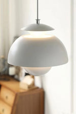 Cargar imagen en el visor de la Galería, Lámpara colgante nórdica de metal con forma de macarrón y capullo de flor LED con apertura superior