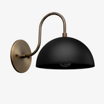 Cargar imagen en el visor de la Galería, Aplique de pared industrial de metal Curva - Brazo curvo de latón - Luminaria de cúpula martillada