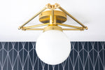 Charger l'image dans la visionneuse de galerie, Plafonnier géométrique en verre Glorica d'inspiration Art déco – Abat-jour géométrique moderne en verre pour chambre et salon