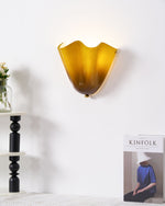 Bild in Gallery-Viewer laden, Bellina Elegante Florale Glas-Wandlampe – Moderne Messing-Wandlampe für Schlafzimmer & Flur