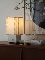 Charger l'image dans la visionneuse de galerie, Lampe de table Tanu Stitch
